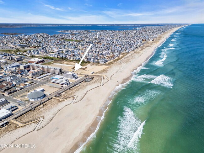 Building Photo - 1515 Ocean Terrace