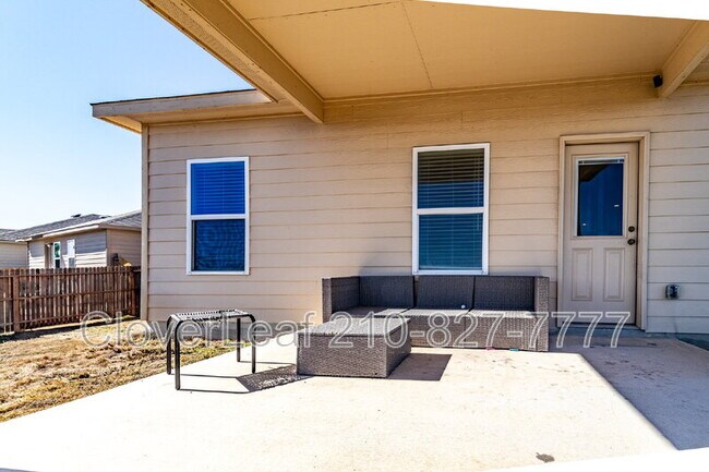 Building Photo - 3022 Del Mar Way