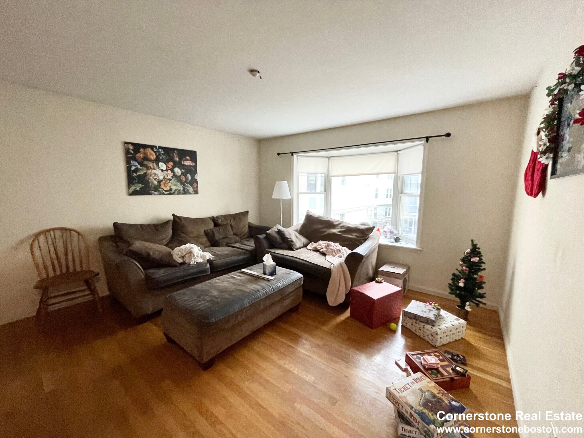 Building Photo - 62 Hillside St