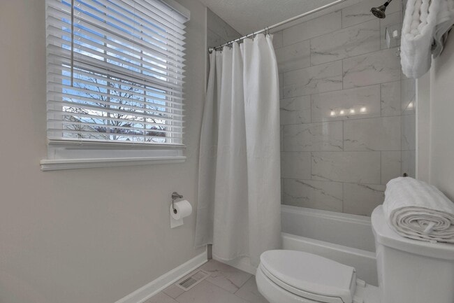 Building Photo - 5920 Triplett Square