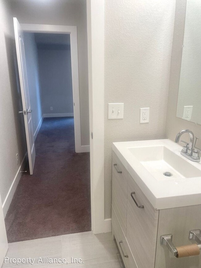 Building Photo - 2 br, 2 bath House - 1401 W. 85th Avenue #...