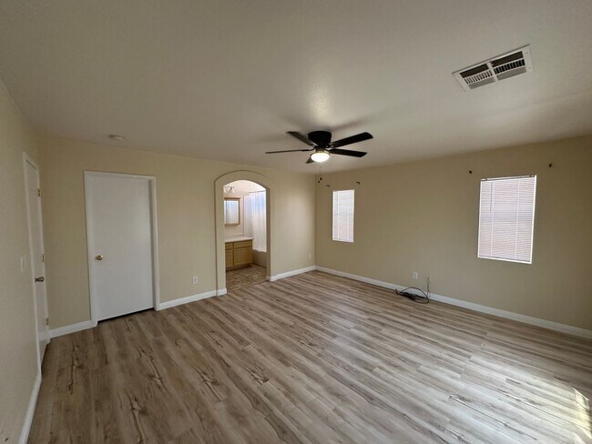 Building Photo - 4bed house ready for occupancy