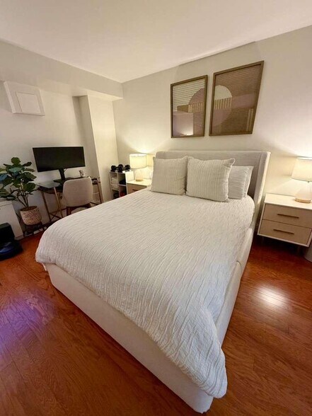 Building Photo - 1245 13th St NW