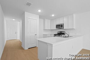 Building Photo - 1447 Neria Lp