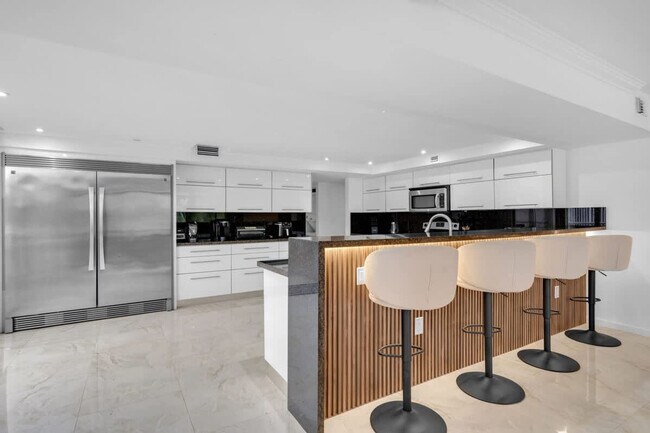 Building Photo - 468 Golden Isles Dr