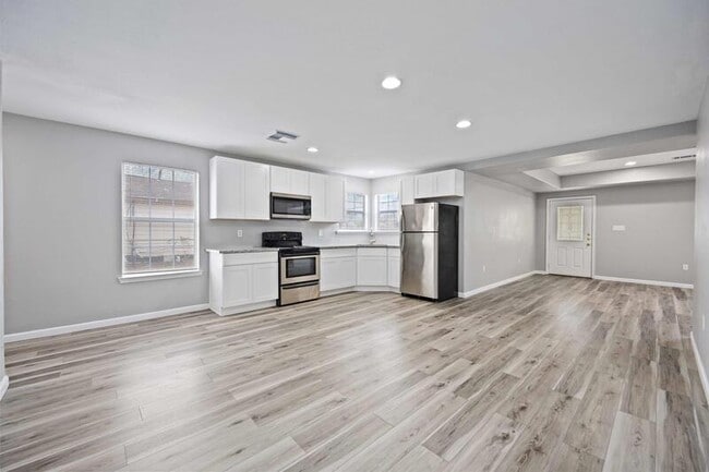 Primary Photo - 1728 Connorvale Rd