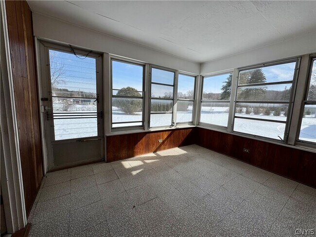 Building Photo - 5291 Abbe Dr