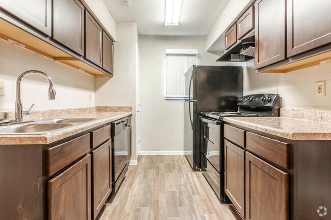 Kitchen - Forest Park