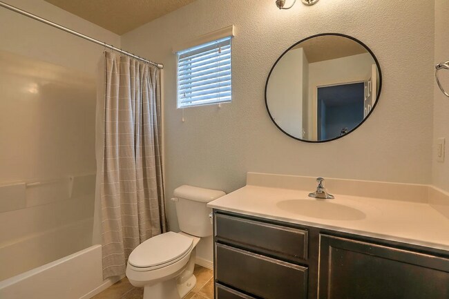 Building Photo - 3Bedroom, 2.5 Bath, 2 Story, 2 Car Garage 2,591 Sq Ft Home located on the Westside of Albuquerque.