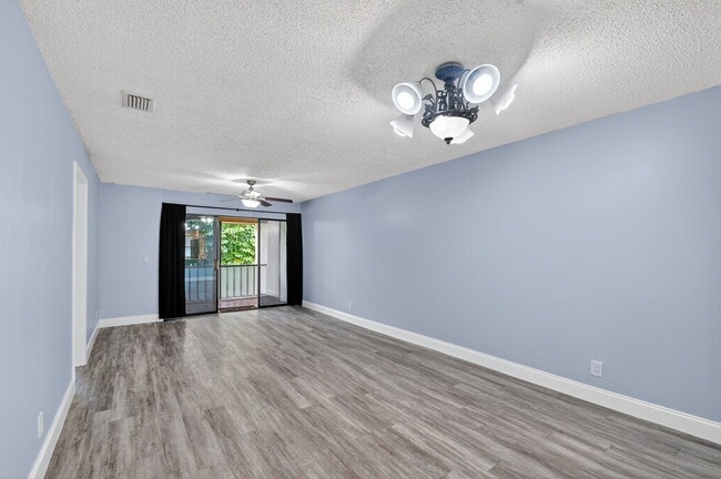 Building Photo - 5985 Forest Hill Blvd