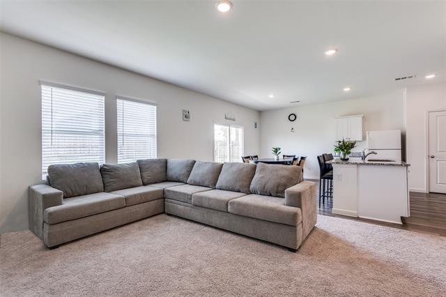 Building Photo - 2115 Revere Dr