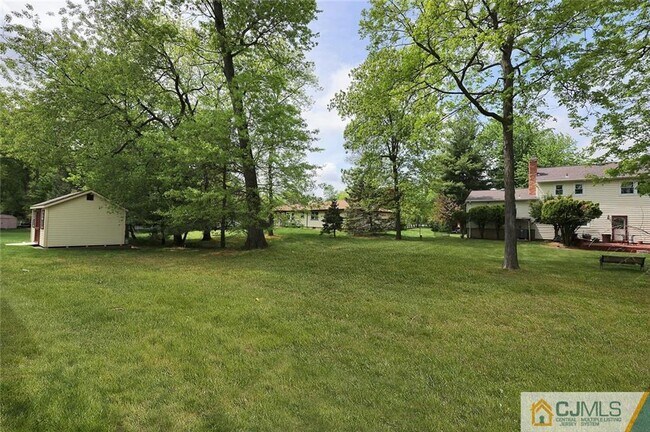 Building Photo - 160 Buttonwood Dr