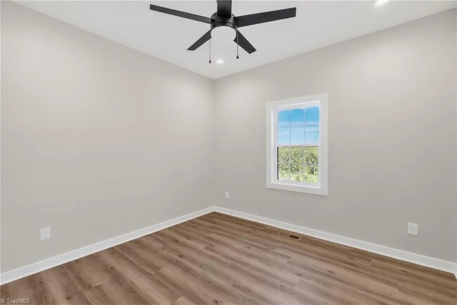 Building Photo - Earn Wealth While Leasing - Like a Homeowner - Lease to Own