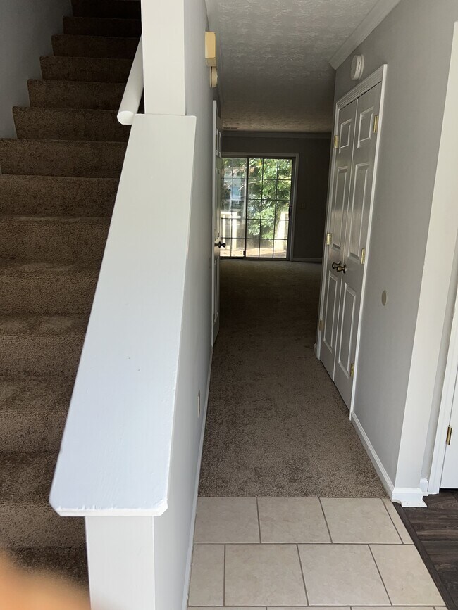 Building Photo - 3455 Kingswood Run