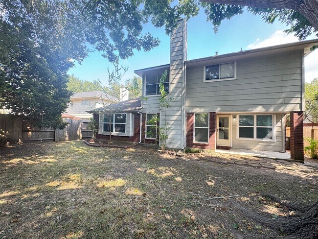 Building Photo - 210 Rolling Plains Dr