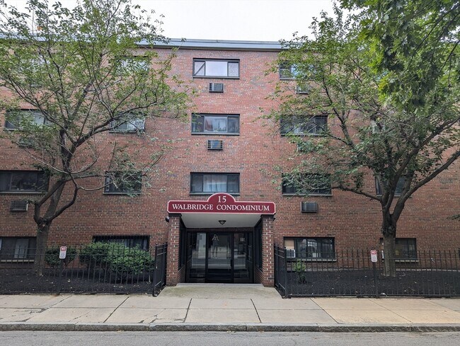 Building Photo - 15 Walbridge St