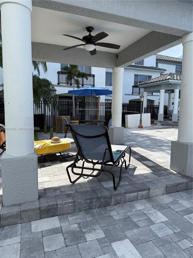 Building Photo - 715 SW 148th Ave
