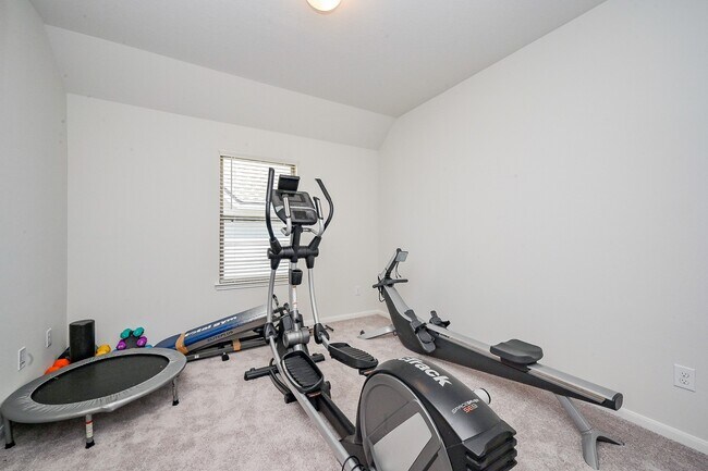 Building Photo - 9006 Meadow Bridge Dr