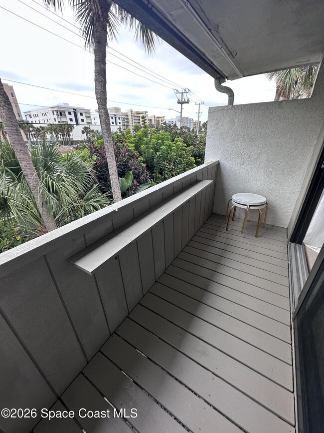 Building Photo - 100 Coral Way E