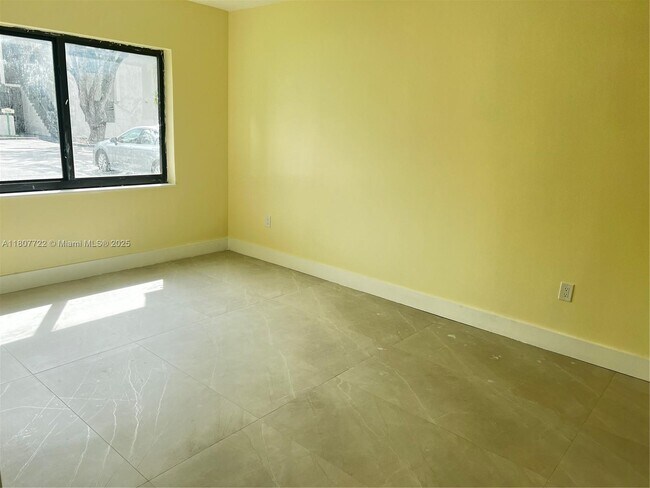 Building Photo - 7959 SW 104th St