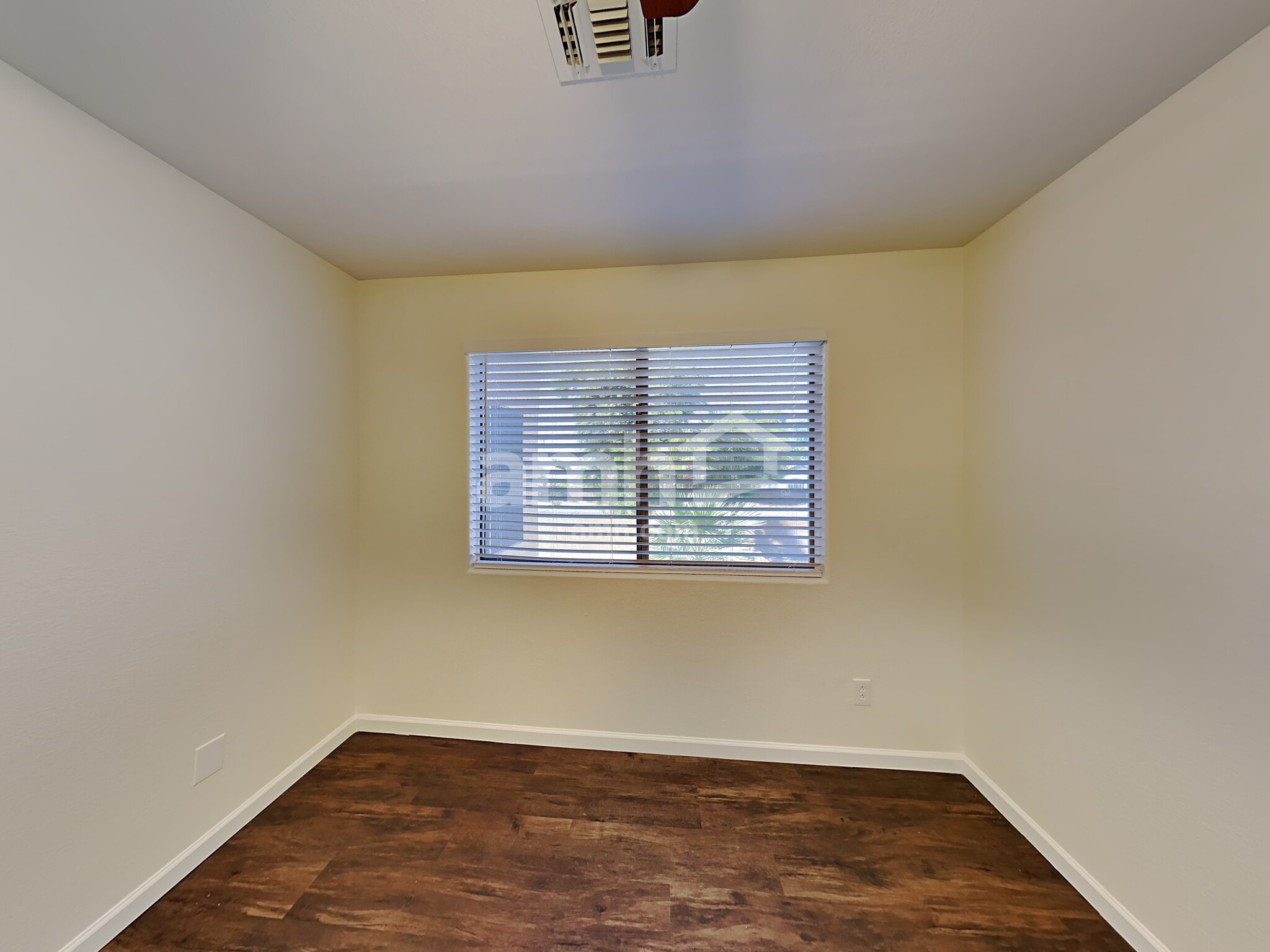 Building Photo - 12866 W Alvarado Rd