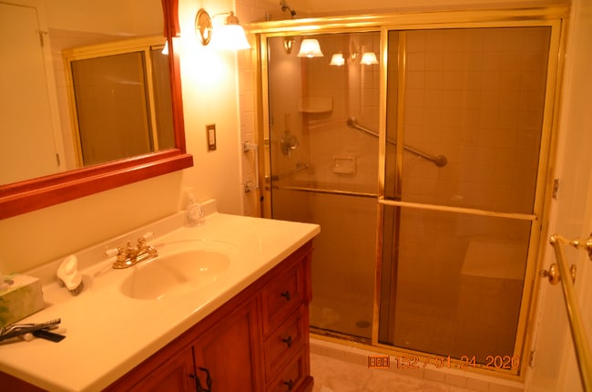 Building Photo - 234 Nesmith St