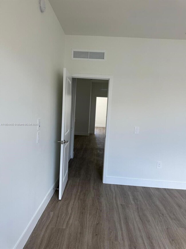 Building Photo - 34430-34430 SW 190th Ave