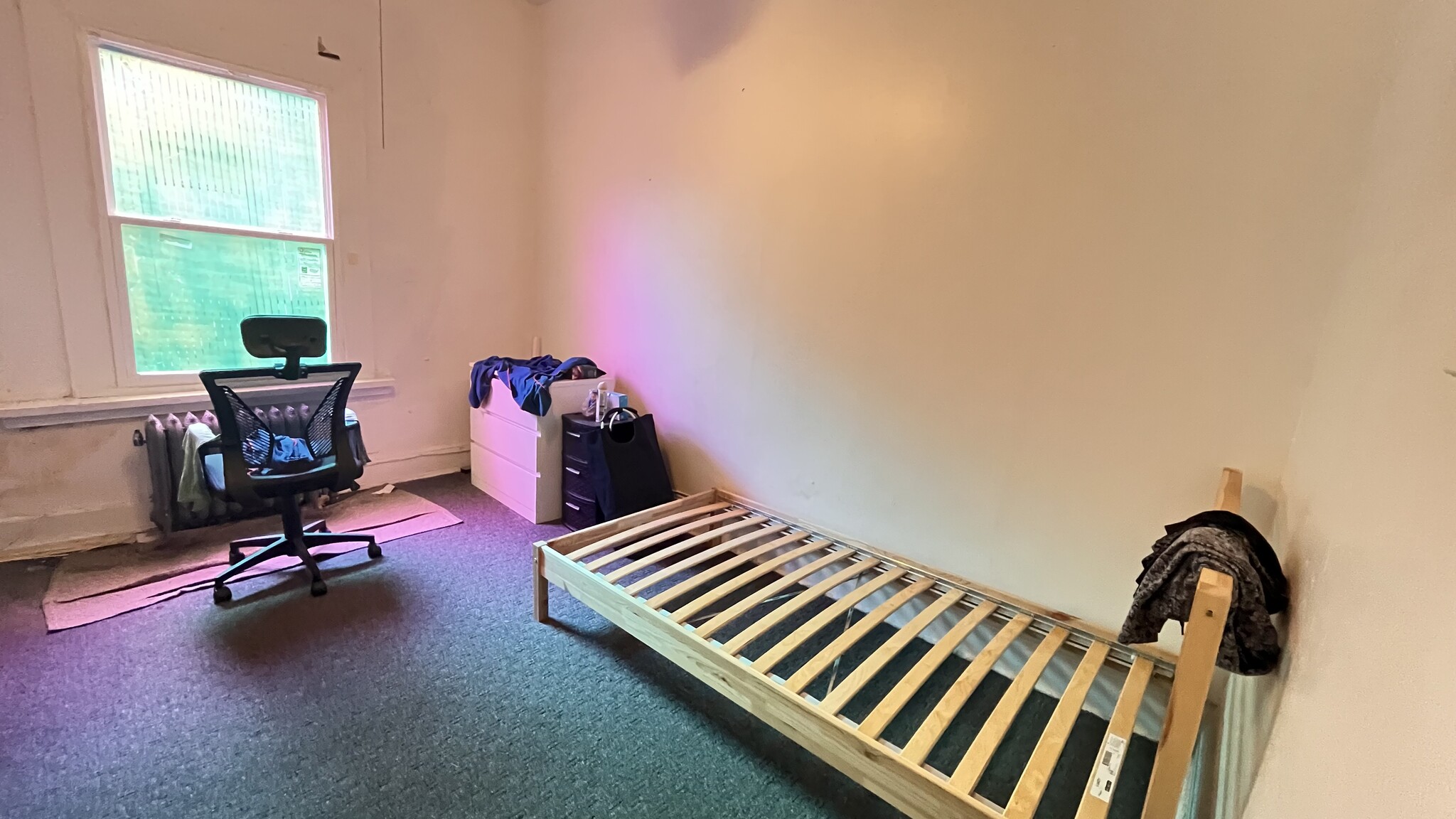 Building Photo - 5807 Hobart St