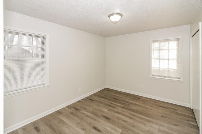 Building Photo - 3621 Mozelle St