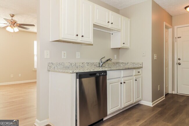 Building Photo - 168 Ilex Dr