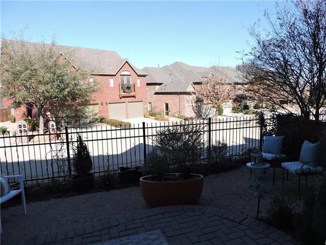 Building Photo - 420 Gershwin Way