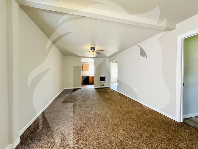 Building Photo - "Charming 2-Bedroom Home in Woodward – You...