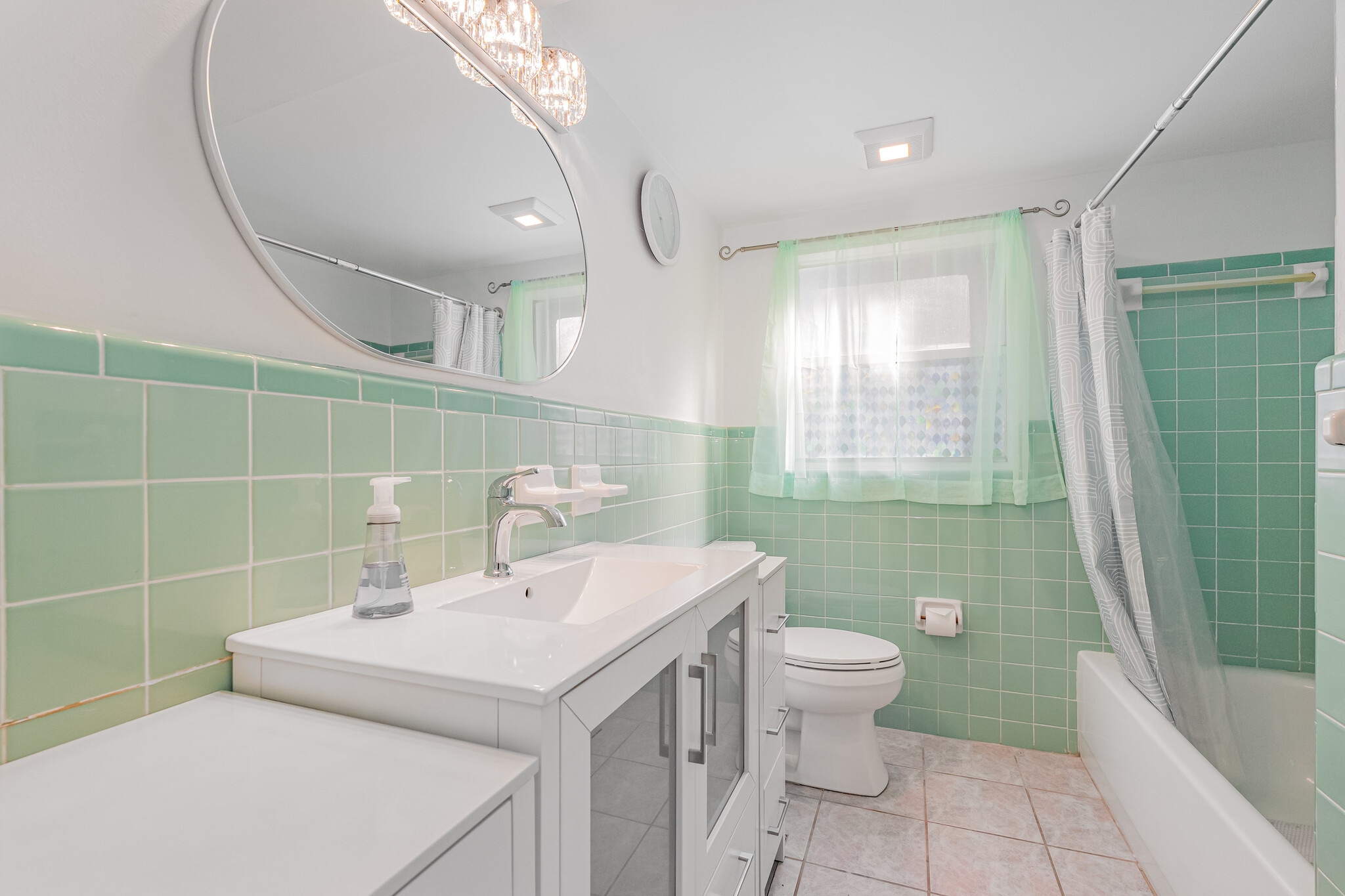 Building Photo - 279 S Brevard Ave