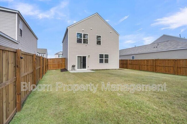 Building Photo - 411 Broad Elm Wy
