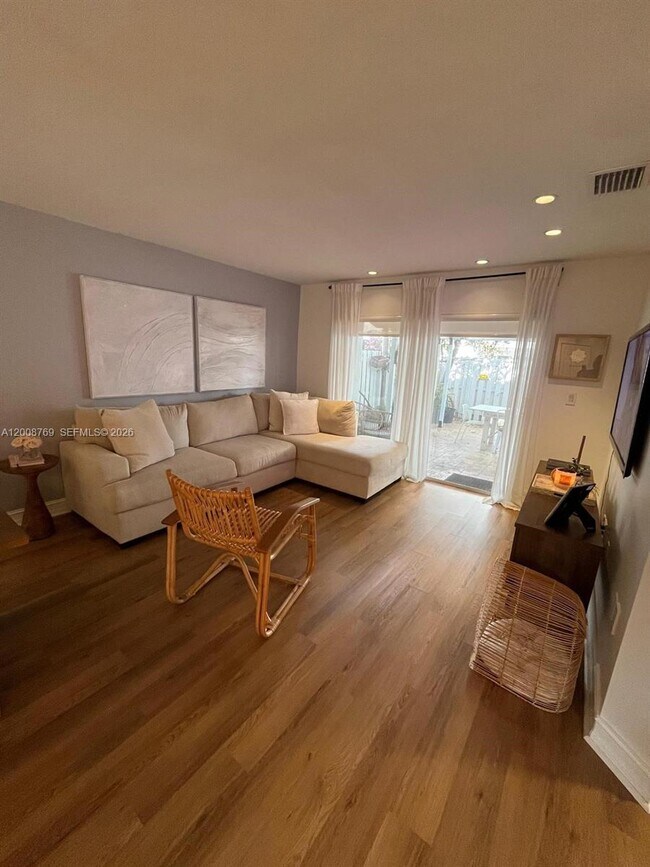 Building Photo - 7451 SW 163rd Ct