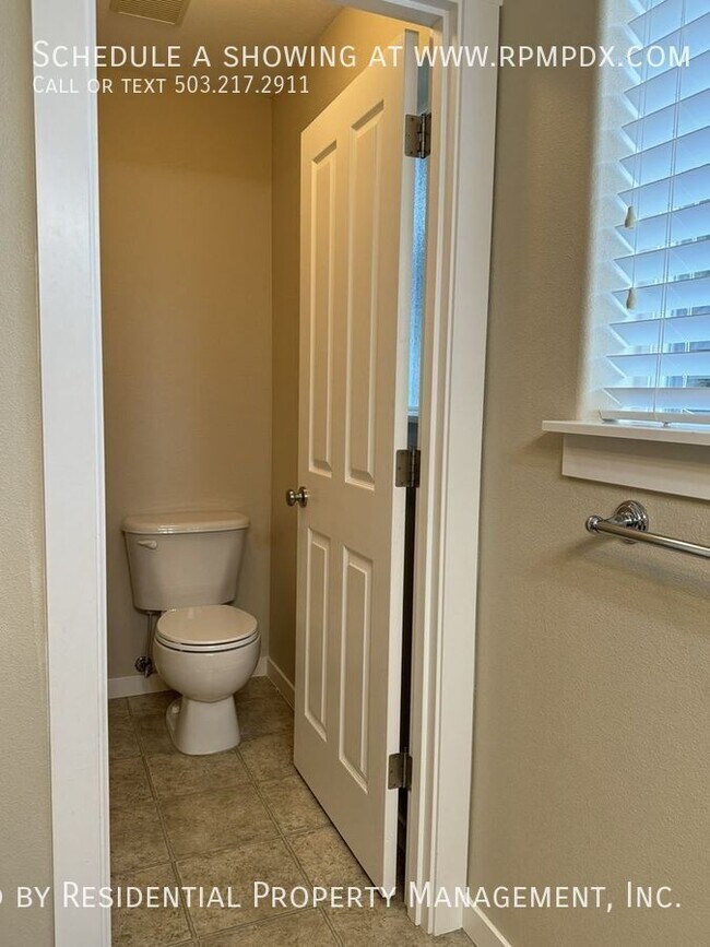 Building Photo - 12490 SW Winterview Dr