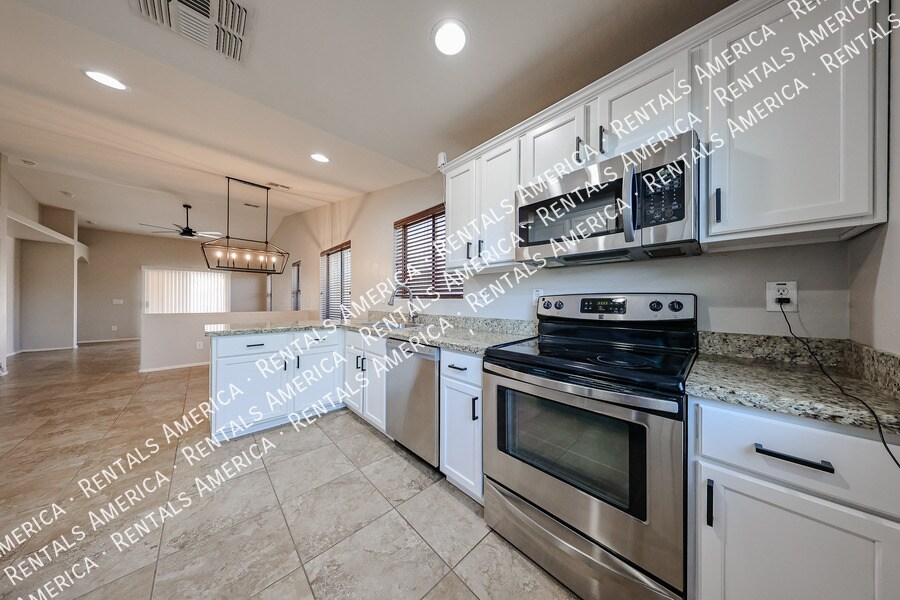 Building Photo - 3955 E Blue Sage Ct