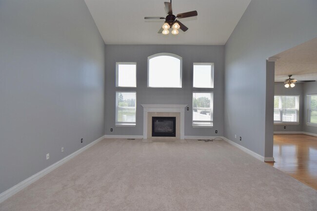 Building Photo - 5167 Elm Leaf Trail