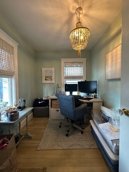 Building Photo - 21 Apthorp St