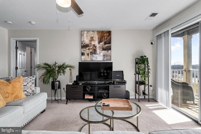 Building Photo - 1066 Gardenview Loop