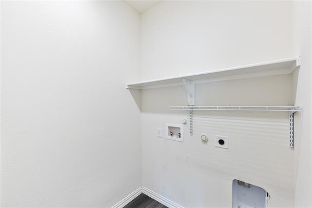 Building Photo - 2024 Robert St