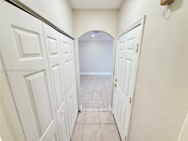 Building Photo - 2674 SW 84th Terrace