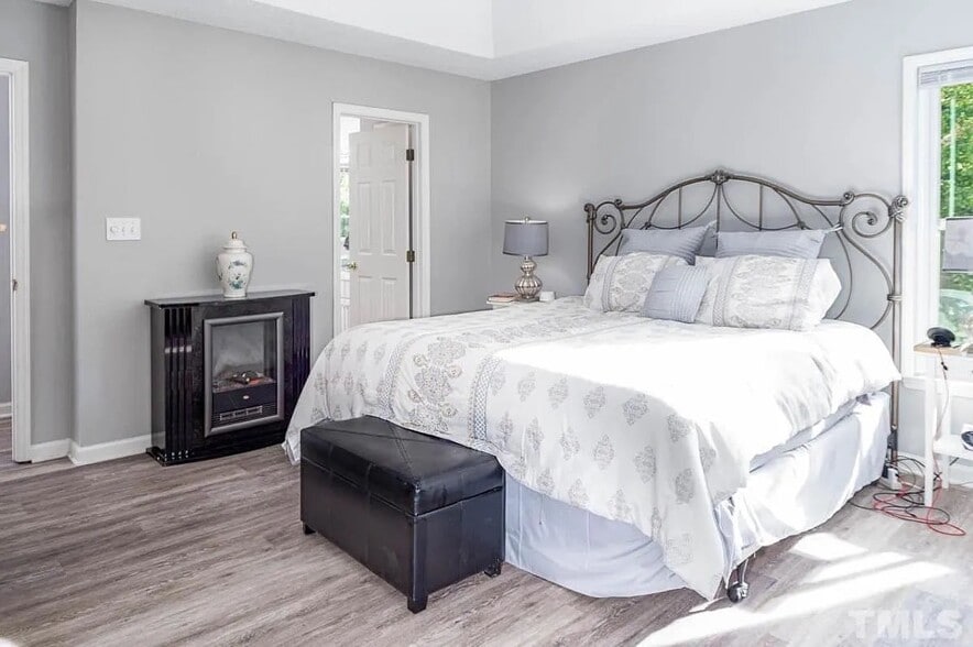 Building Photo - 303 Catlin Rd