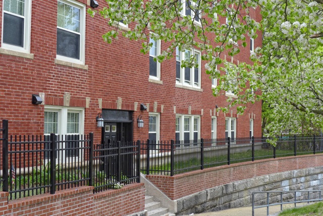 Building Photo - Conway Court Apartments