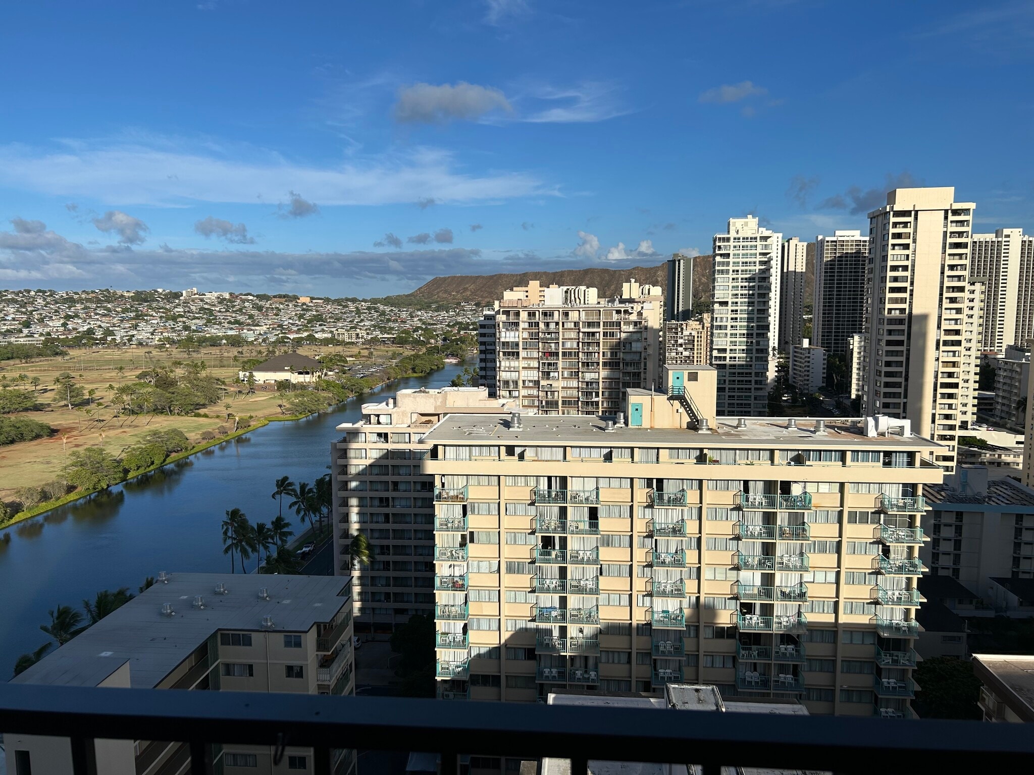 Building Photo - 2345 Ala Wai Blvd