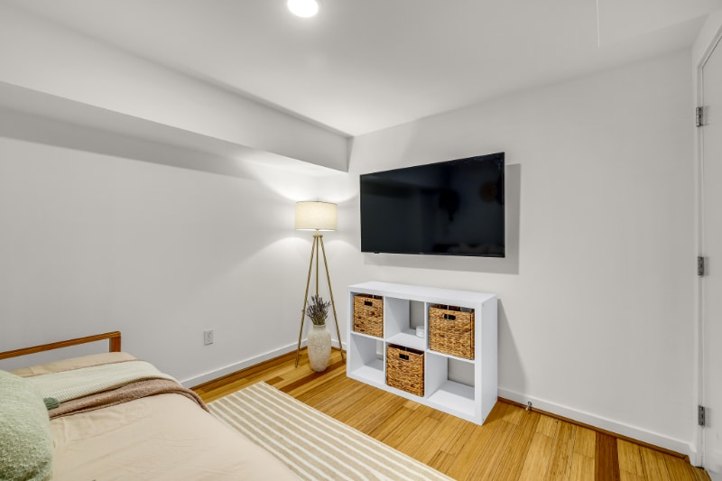 Building Photo - 2608 Lincoln Ave