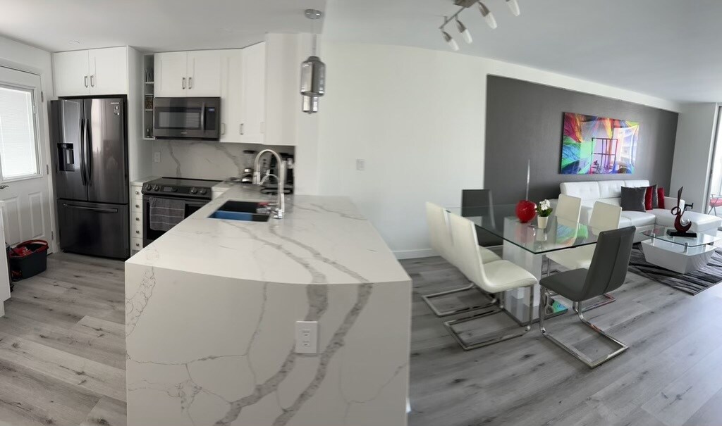 Building Photo - 19452 NE 26th Ave