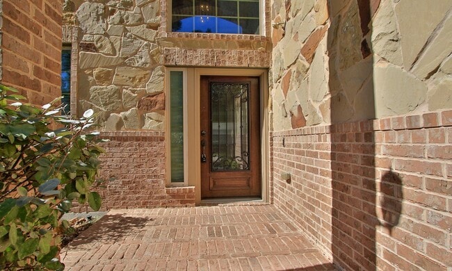 Building Photo - 13827 Slate Mountain Ln