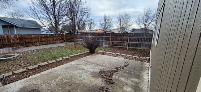 Building Photo - 3115 SW Metolius Ave