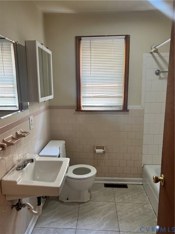 Building Photo - 901 Cedar Level Rd